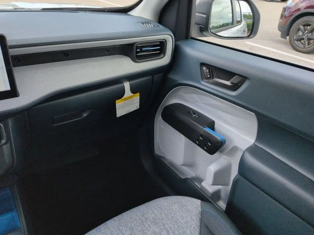 New 2026 Oxford White Ford XLT image 17