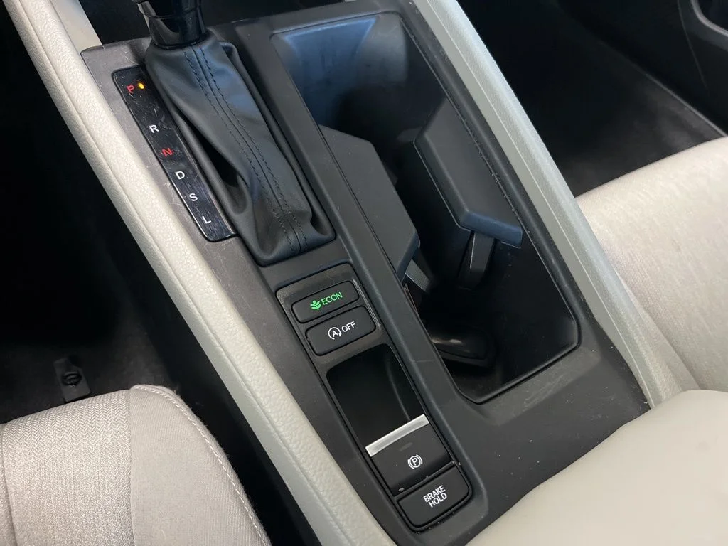Used 2023 White Honda EX image 17