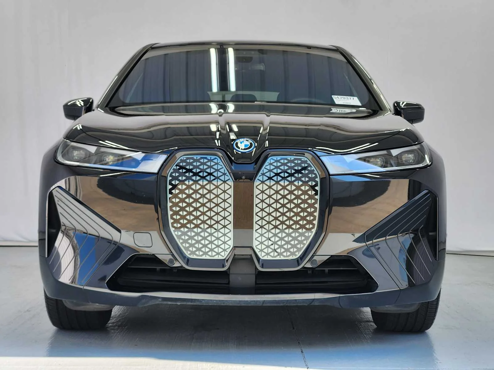 Used 2024 BMW iX Base with VIN WB523CF03RCP11210 for sale in Plano, TX