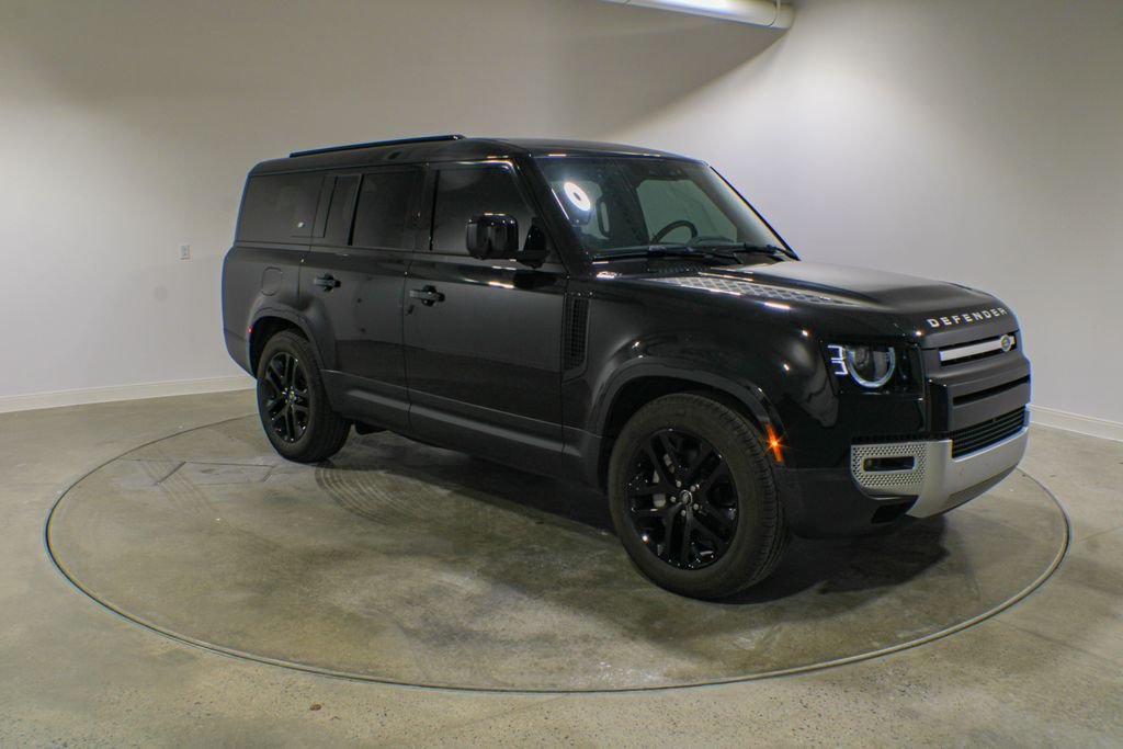 Certified Used 2023 Santorini Black Metallic Land Rover SE image 7