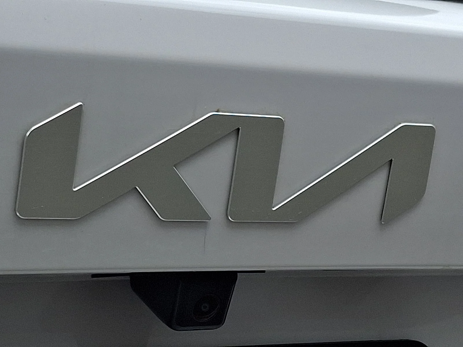 New 2026 White Kia S image 21