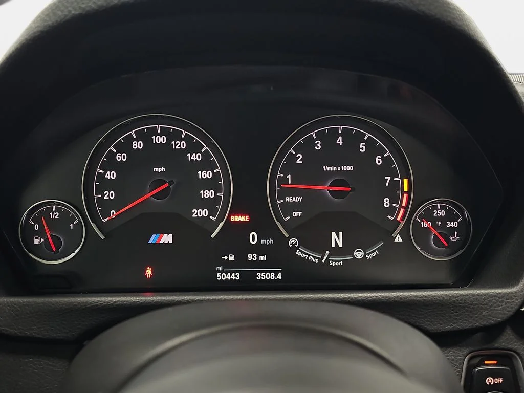 Used 2018 White BMW Base image 21