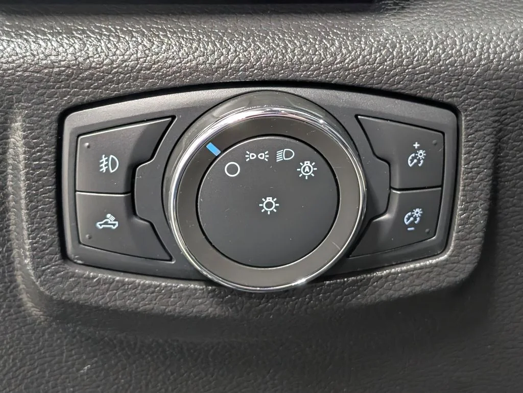 Certified Used 2021 Agate Black Metallic Ford Platinum image 14