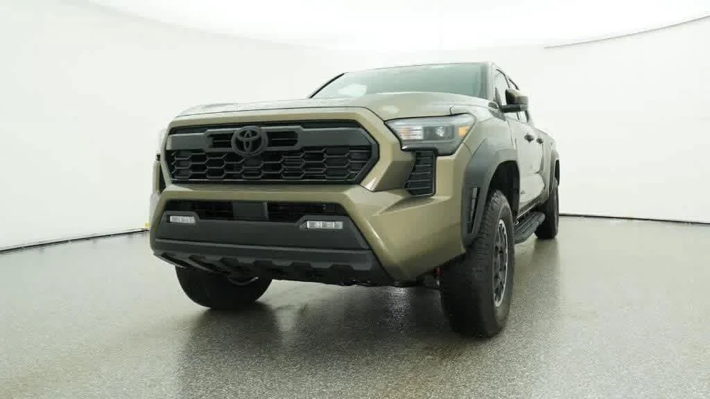 New 2026 Bronze Oxide Toyota TRD Off-Road image 32