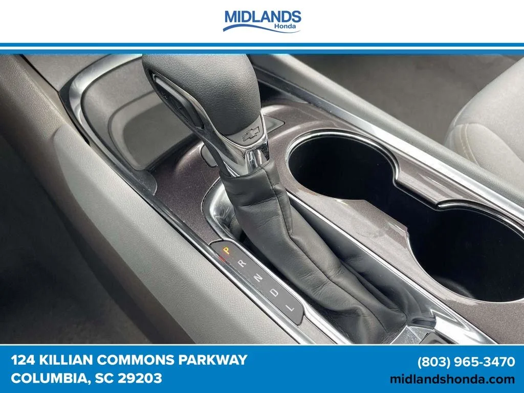Used 2025 Black Metallic Chevrolet LT image 30