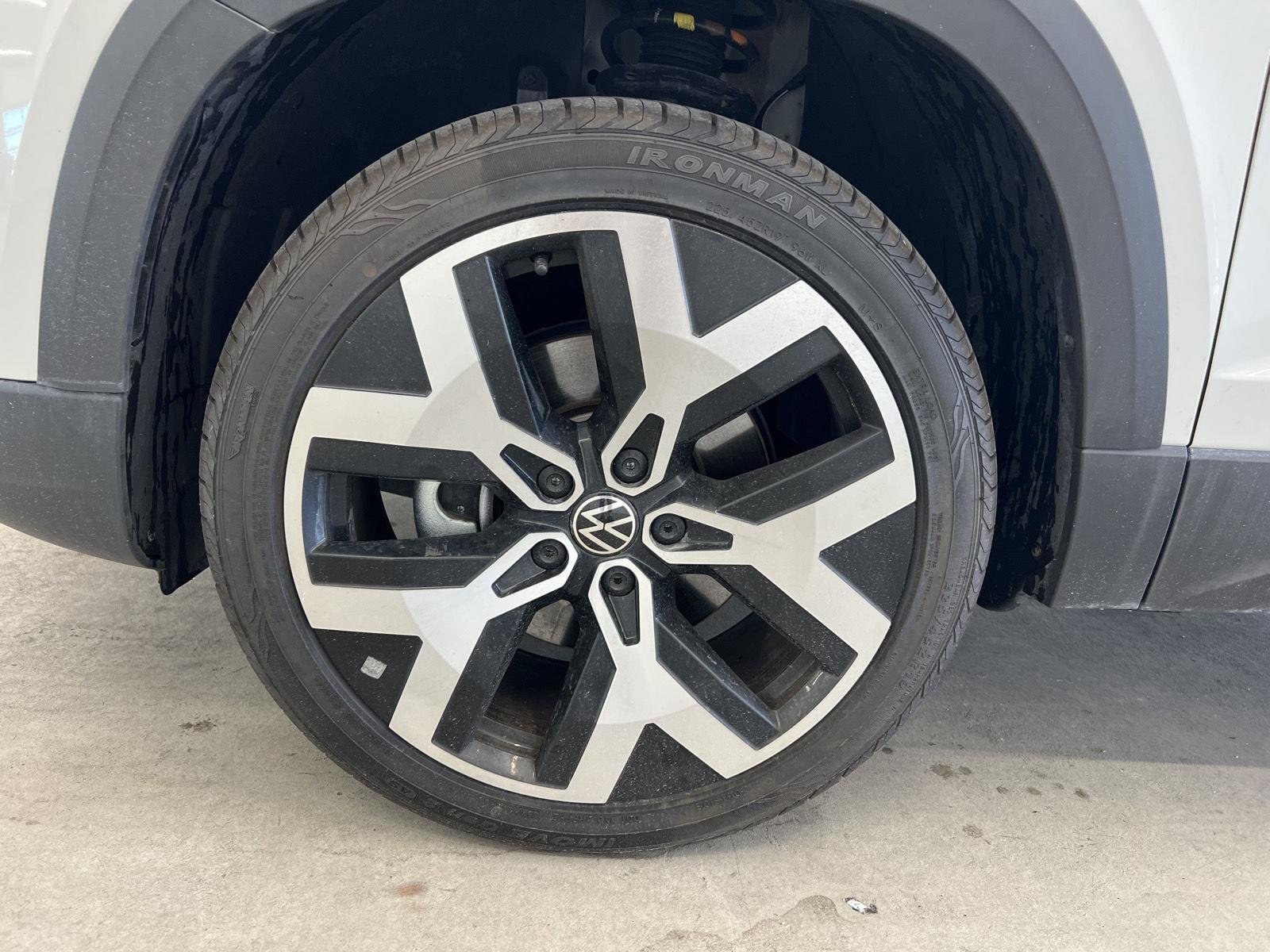 2023 Volkswagen Taos SEL - Photo 7