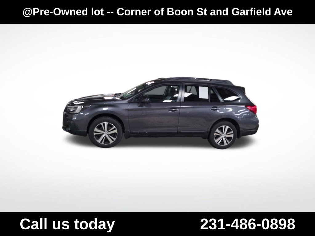 Used 2018 Gray Subaru 2.5i image 2