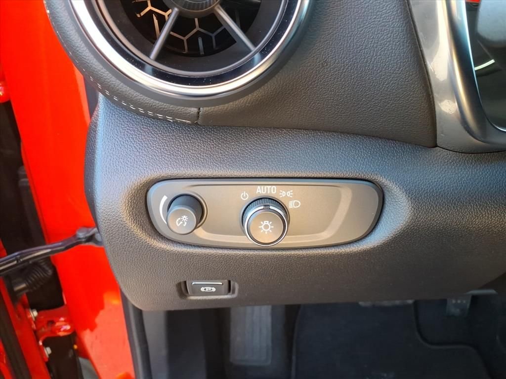 2025 CHEVROLET BLAZER - Image 17