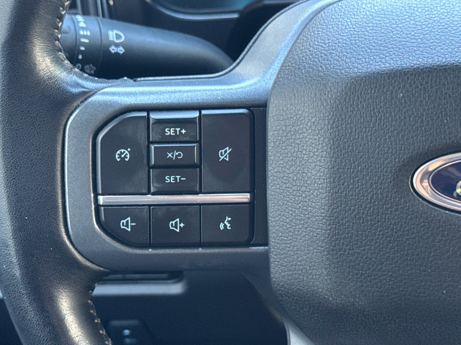 Used 2024 Black Ford Lariat image 17