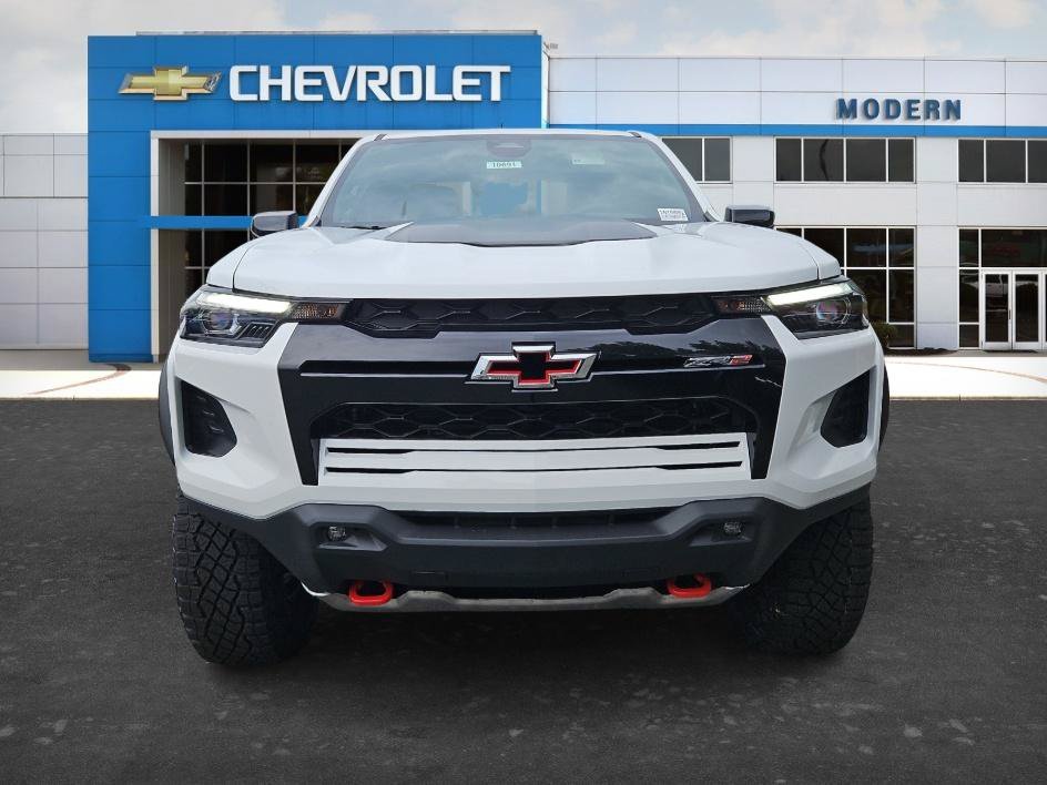 New 2026 Summit White Chevrolet ZR2 image 8