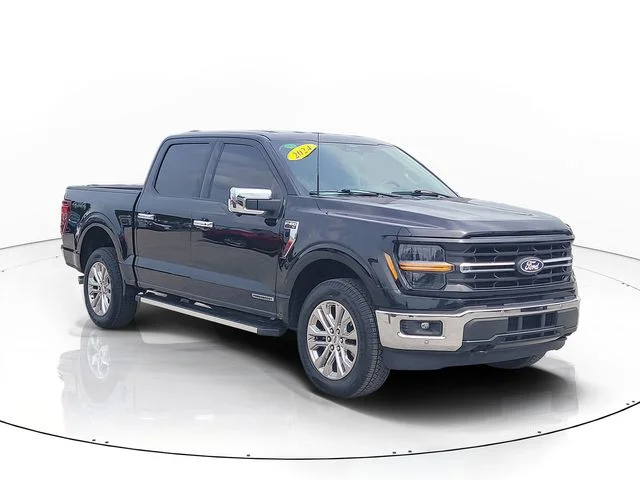 Used 2024 Black Ford XLT image 3