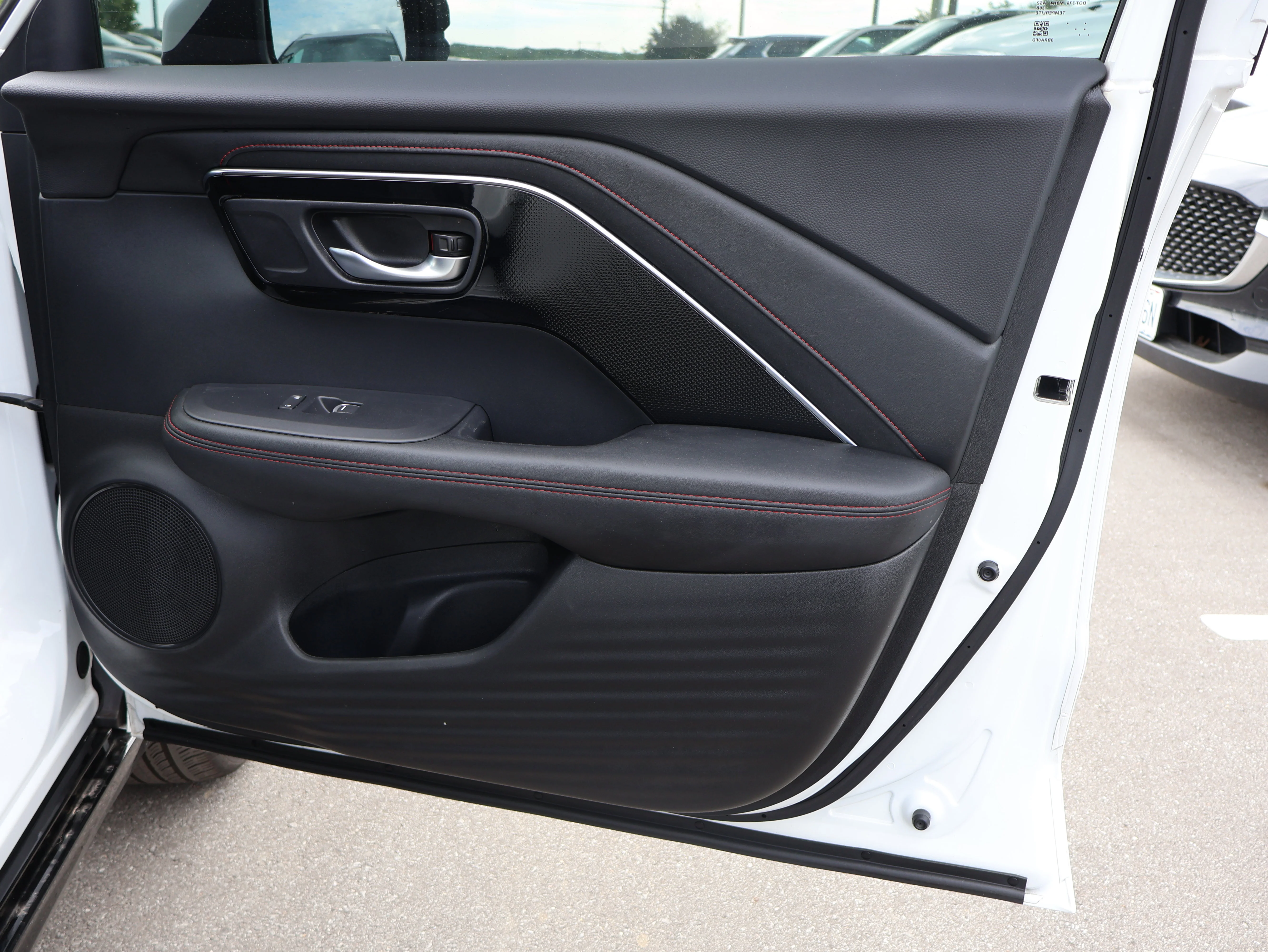 Used 2025 Platinum White Pearl Acura w/A-Spec Package image 10
