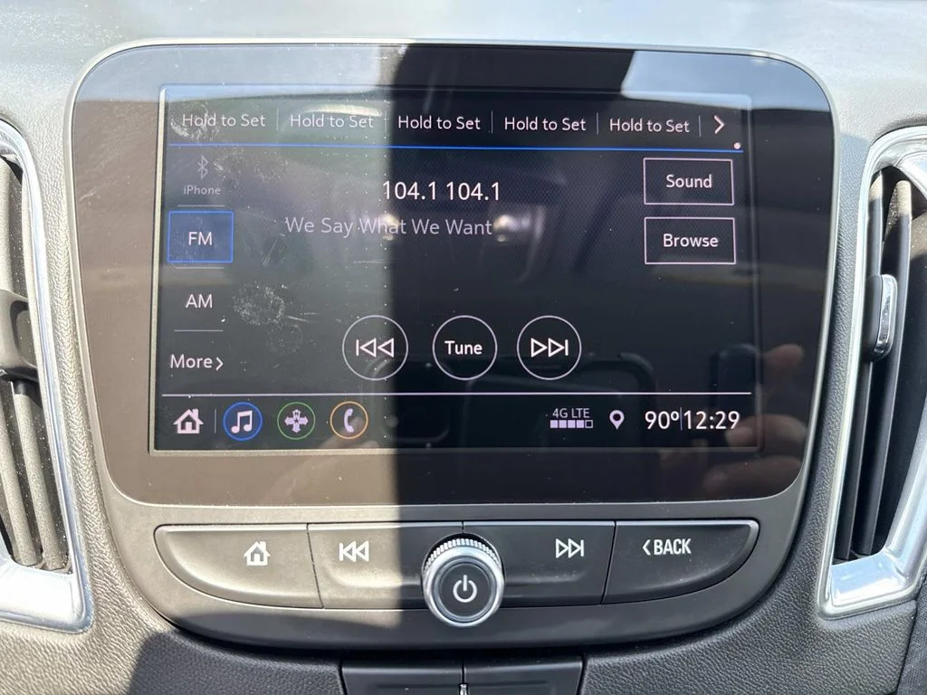 Used 2020 Gray Chevrolet LT image 28