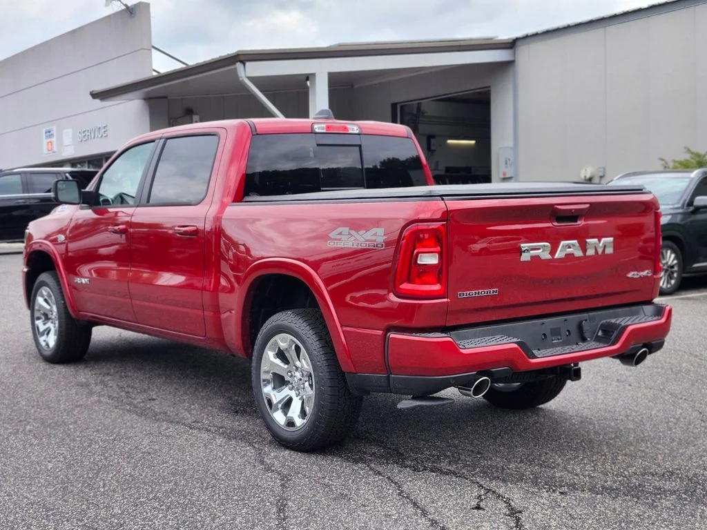 New 2026 Molten Red Pearl-Coat Exterior Paint RAM Big Horn/Lone Star image 3