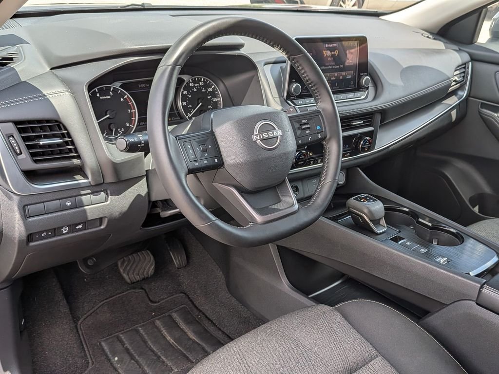Used 2025 Gun Metallic Nissan SV image 33