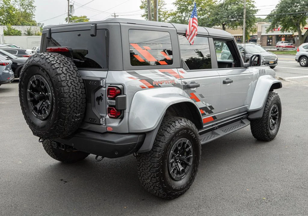 Used 2024 Silver Ford Raptor image 6