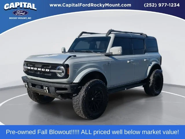 Used 2021 Green Ford Outer Banks image 1