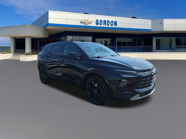 Used 2024 Black Chevrolet 2LT image 8