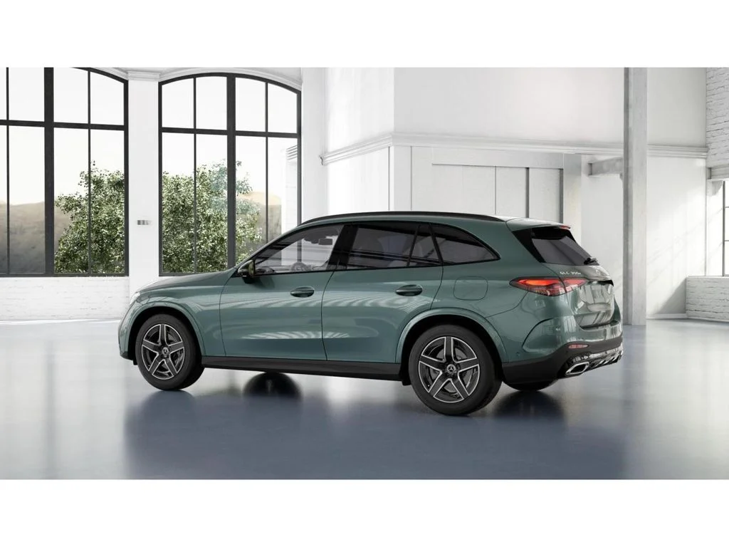 New 2027 Silver Mercedes-Benz GLC 350e image 31