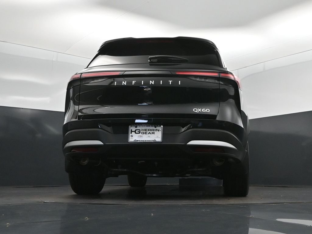 New 2027 MINERAL BLACK INFINITI Luxe FWD image 42