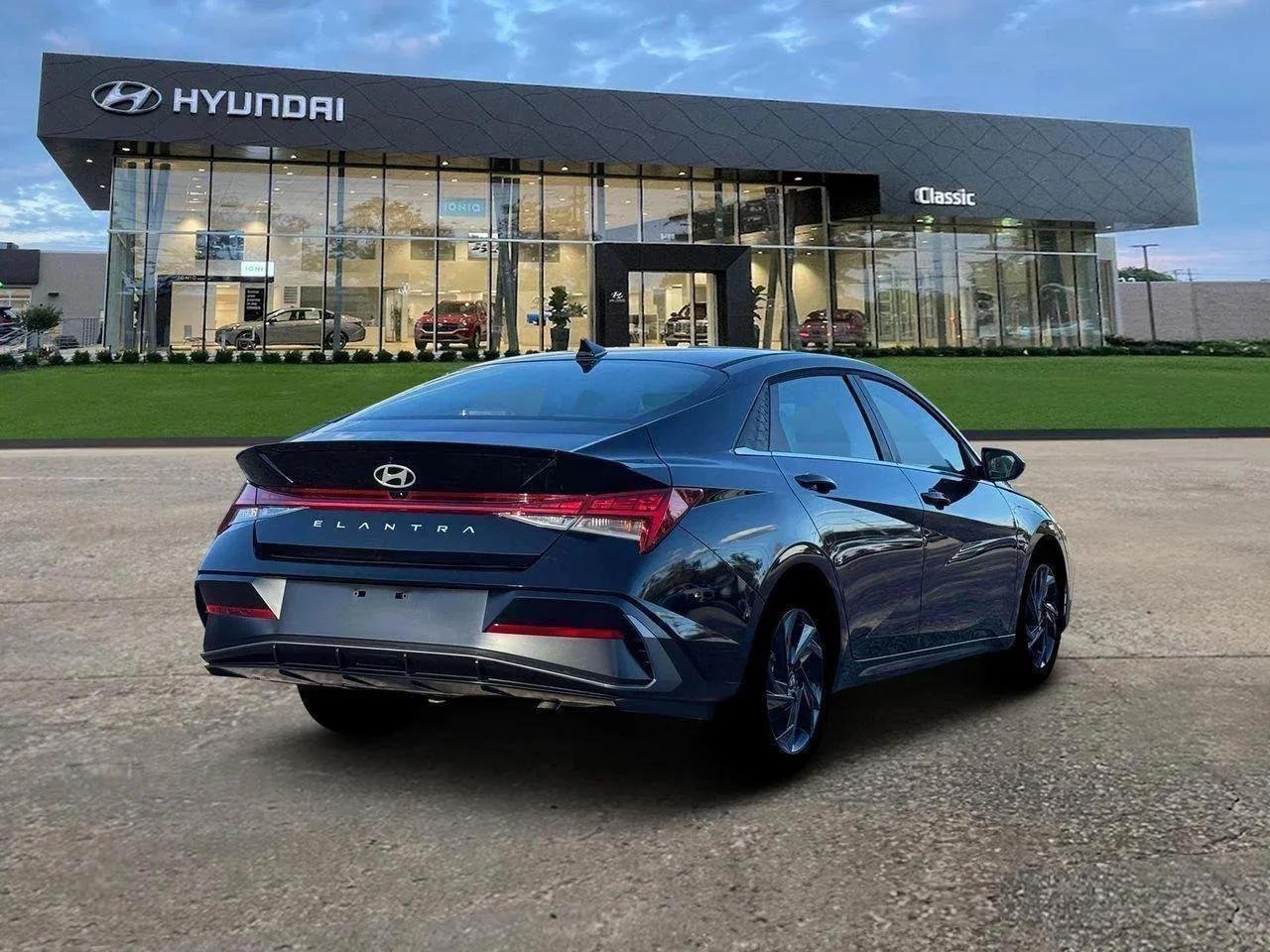 New 2026 Abyss Black Pearl Hyundai SEL Sport Premium image 7