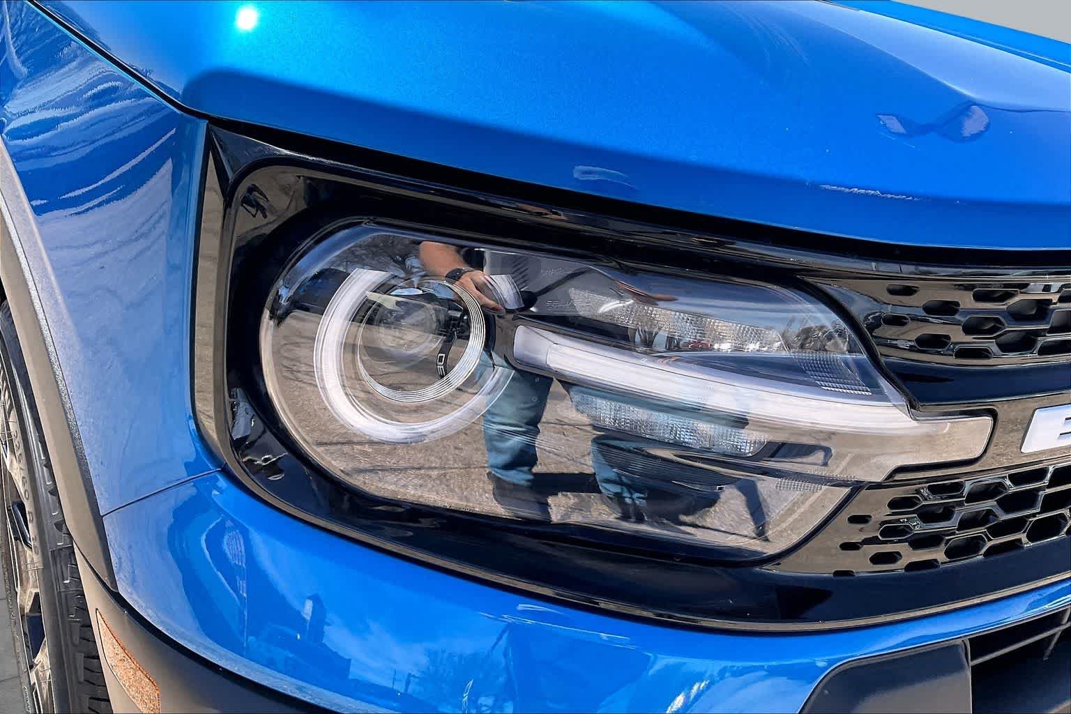 New 2026 Velocity Blue Metallic Ford Outer Banks® image 13