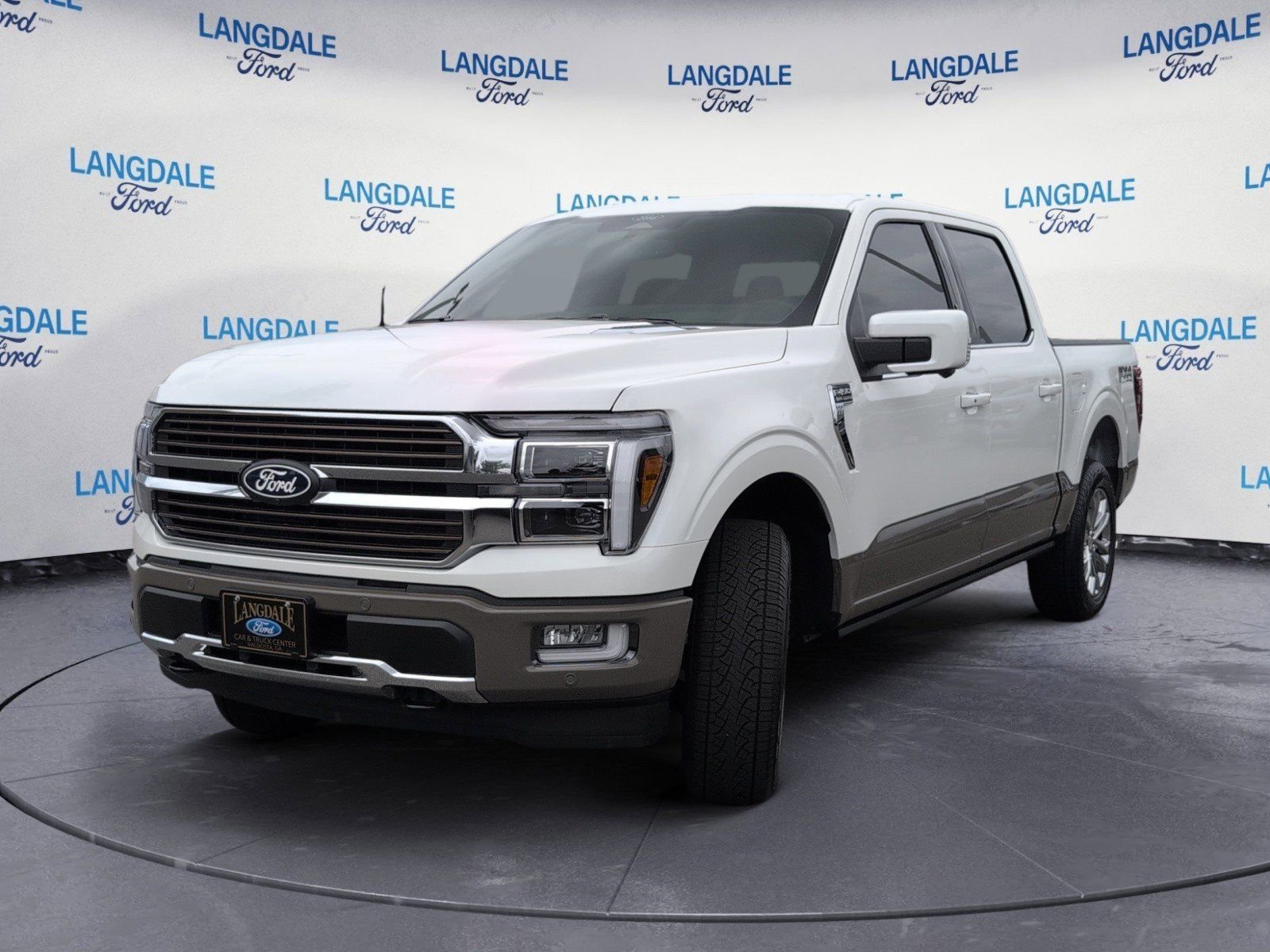 New 2026 Star White Metallic Tri-Coat Ford King Ranch image 11