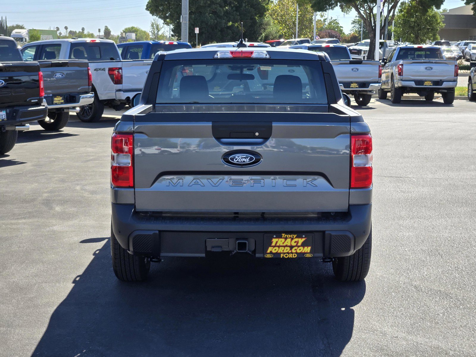 New 2026 Carbonized Gray Metallic Ford XLT image 5
