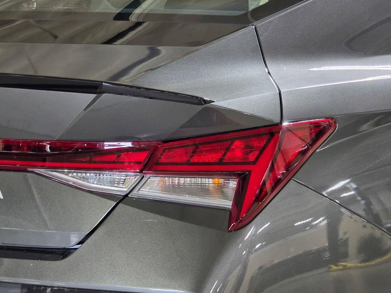 New 2026 Amazon Gray Hyundai SEL Sport image 12