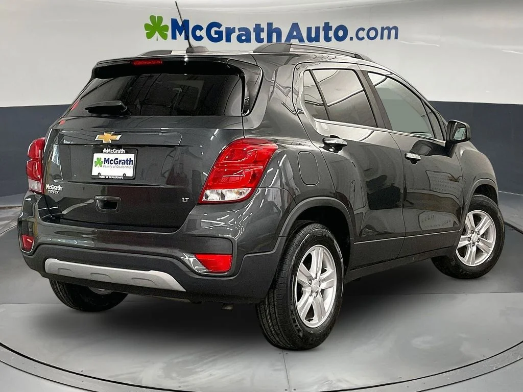 Used 2020 Gray Chevrolet LT image 16