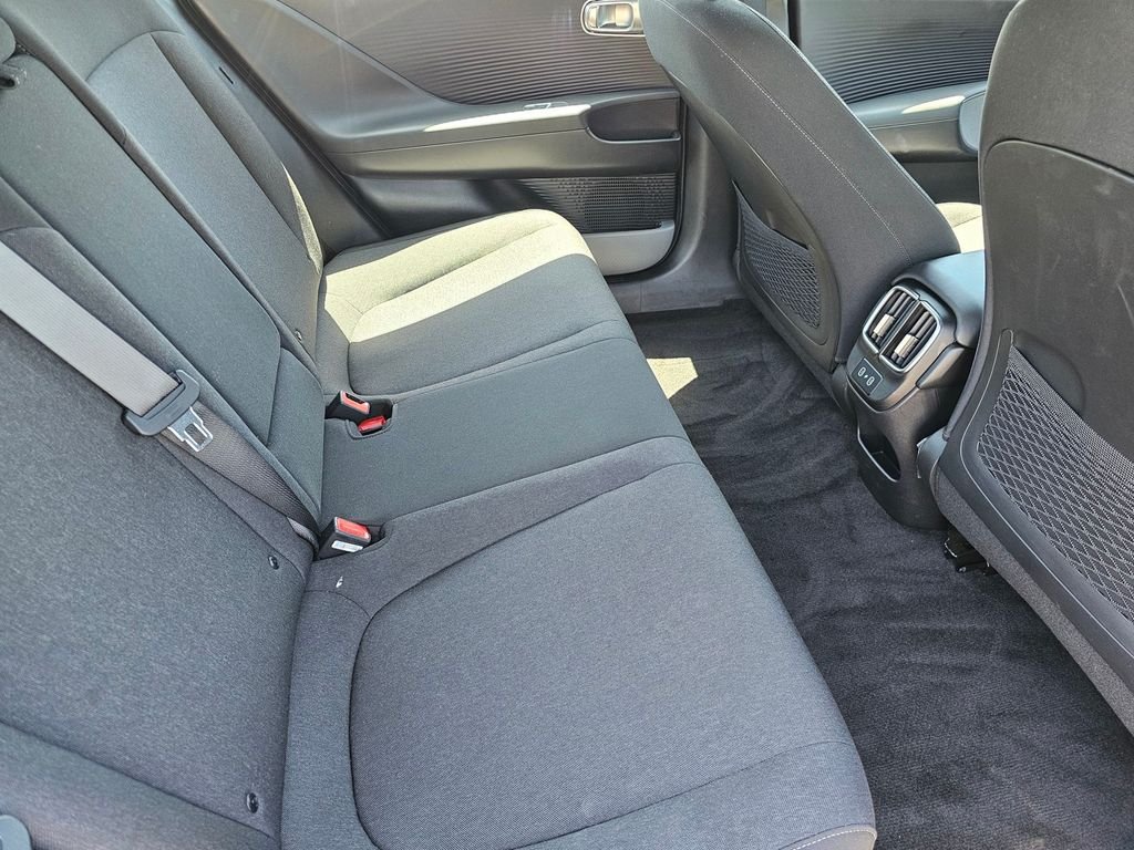2024 Hyundai IONIQ 6 SE - Photo 15