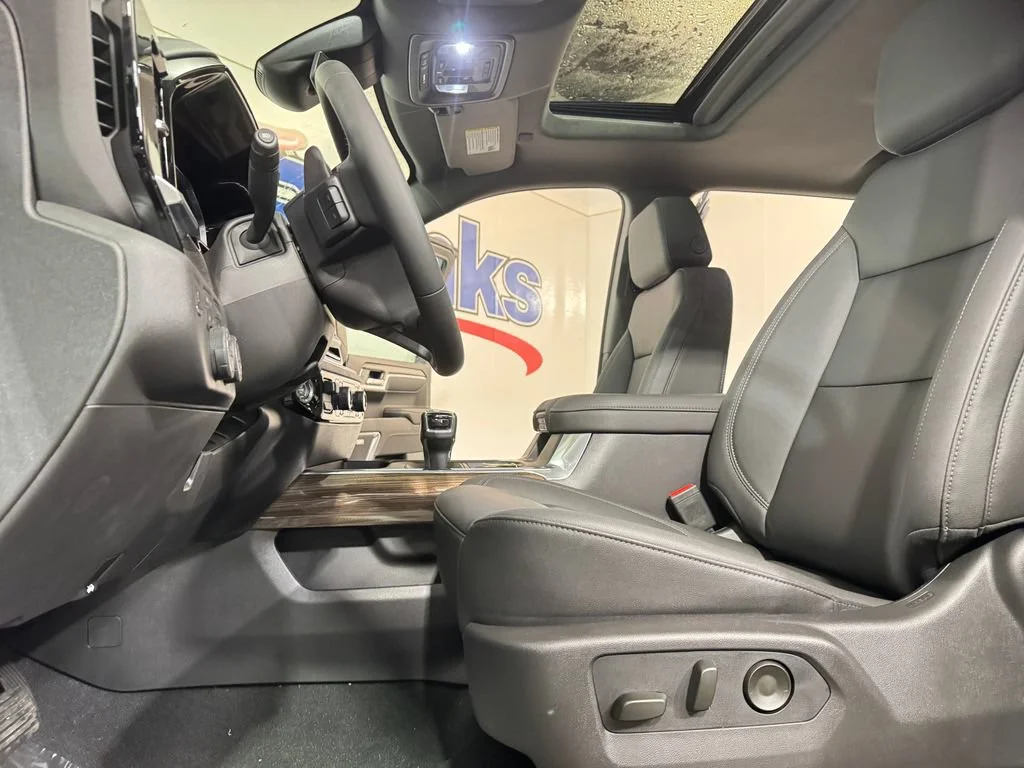 2026 Chevrolet Silverado 1500 LT Trail Boss - Photo 8