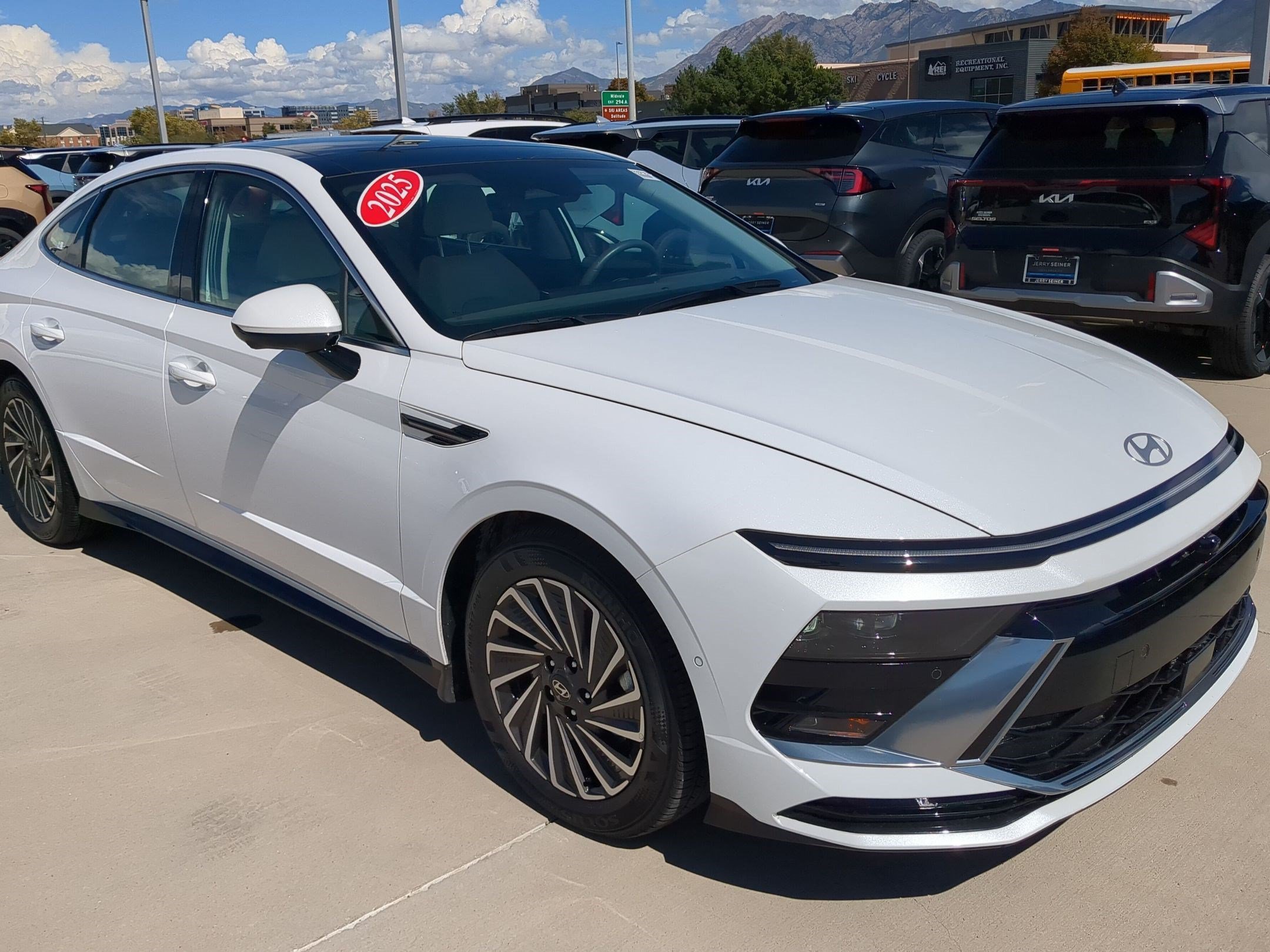Certified Used 2025 Serenity White Hyundai Limited image 8