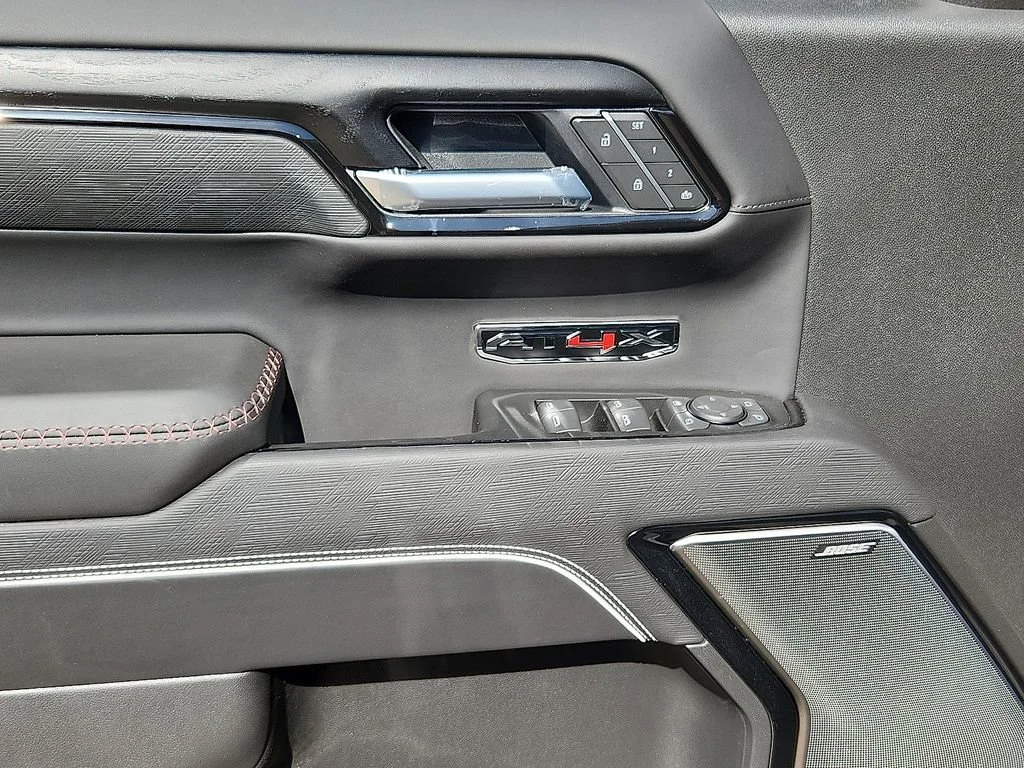 2026 GMC Sierra 1500 AT4X - Photo 18