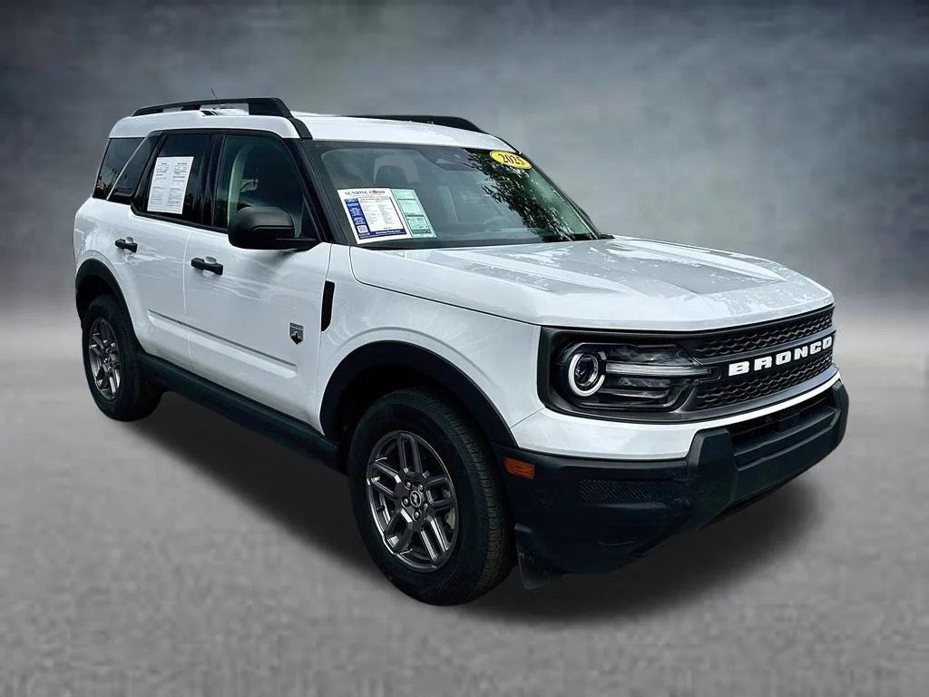 Certified Used 2025 Oxford White Ford Big Bend image 3