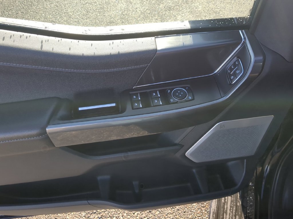 Used 2023 Black Ford Lariat image 13