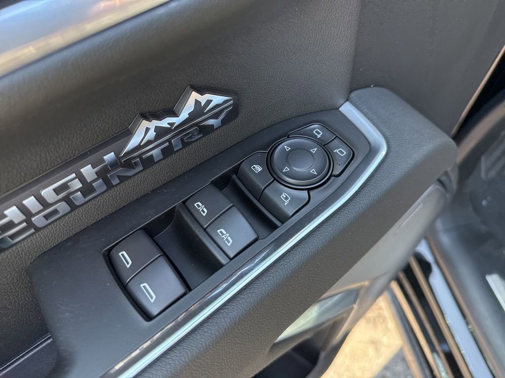 2026 Chevrolet Silverado 1500 High Country - Photo 17