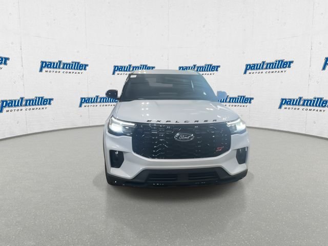 New 2026 Space White Metallic Ford ST image 3