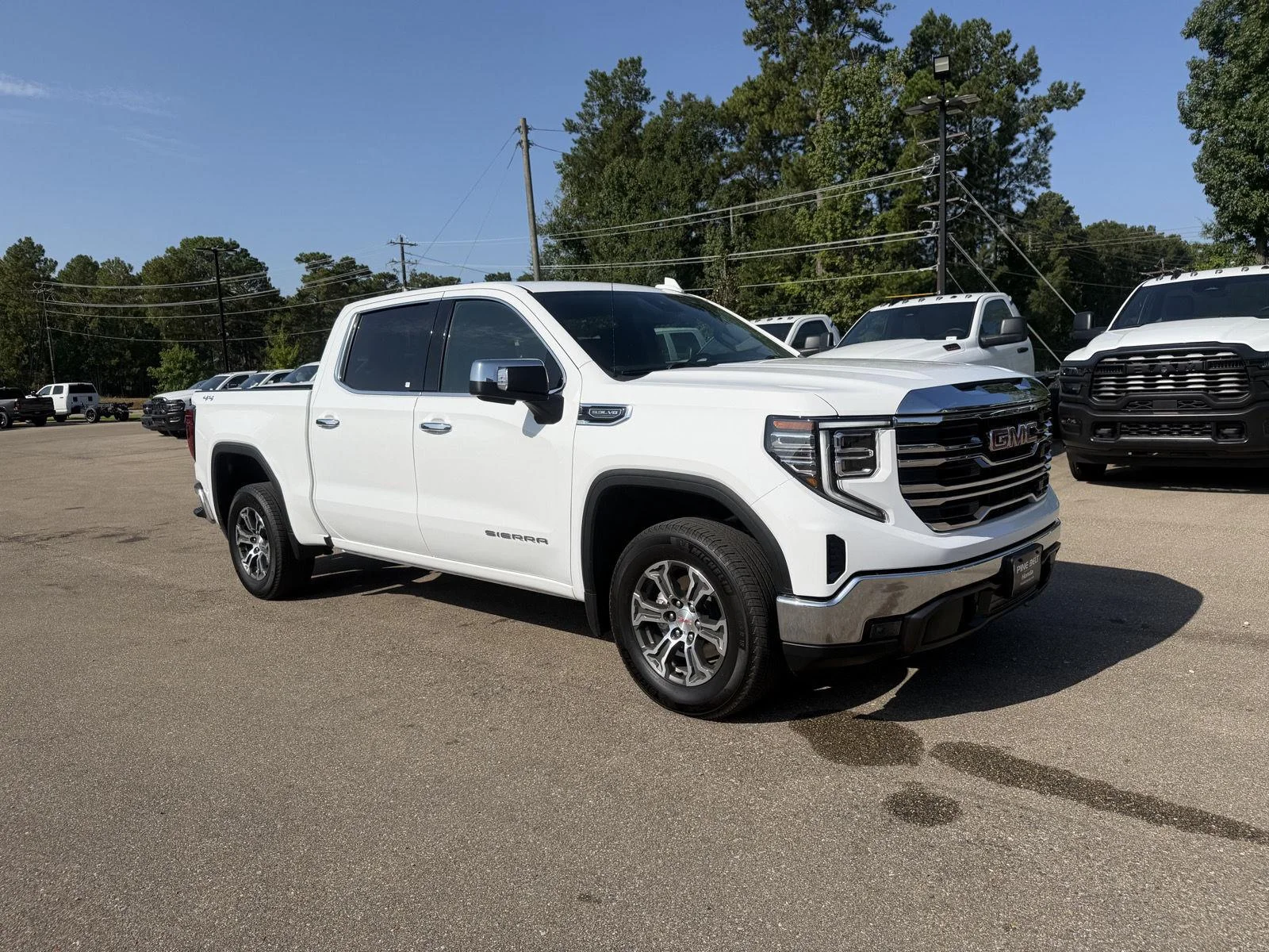 Used 2026 Summit White GMC SLT image 3