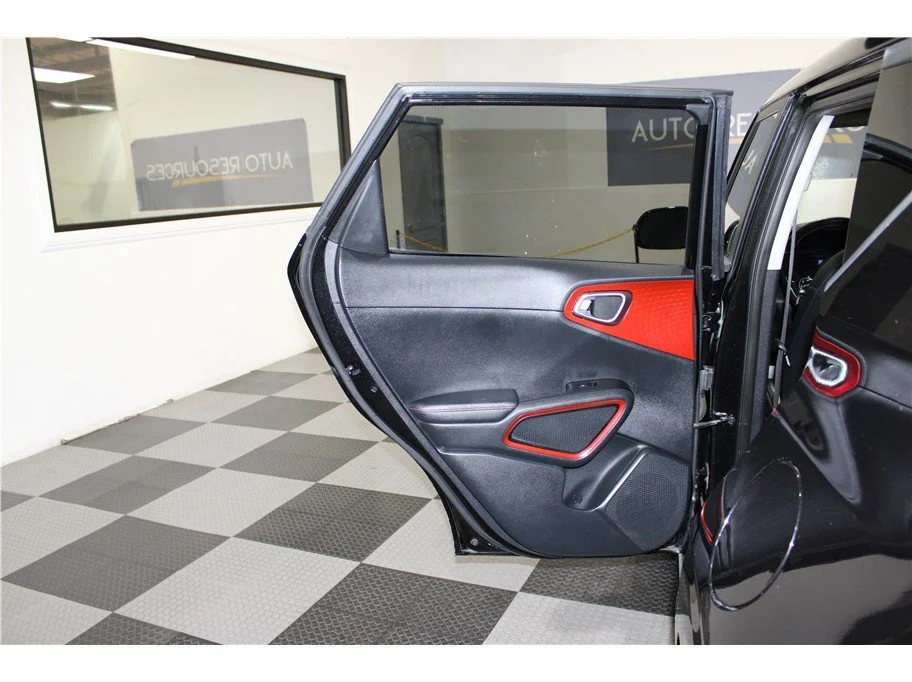 Used 2023 Fusion Black Kia GT-Line image 13