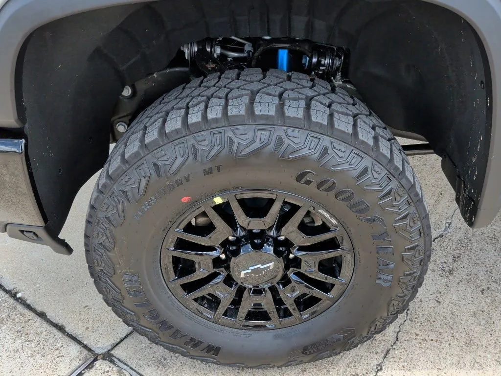2026 Chevrolet Silverado 2500 HD ZR2 - Photo 52