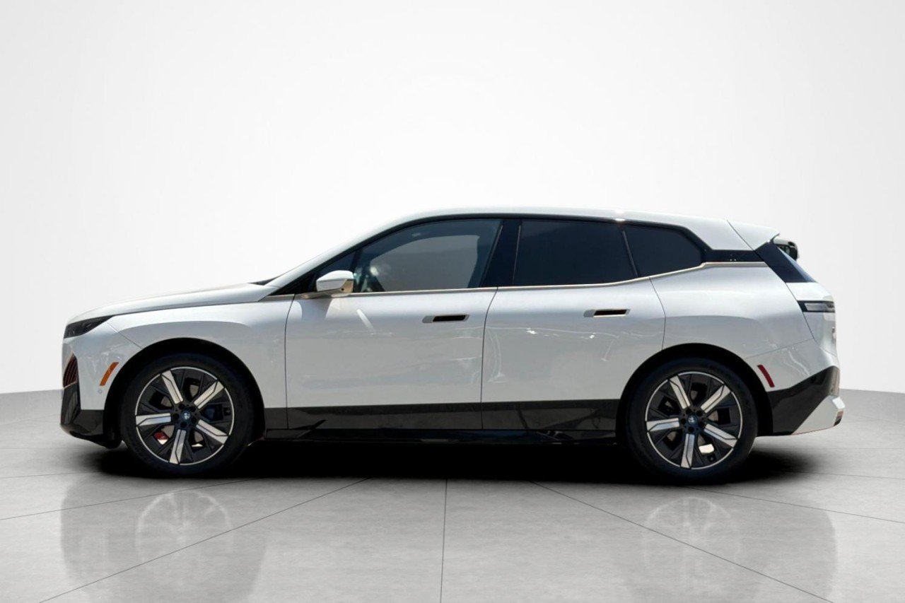 Used 2022 BMW iX Base with VIN WB523CF05NCK72053 for sale in Beverly Hills, CA