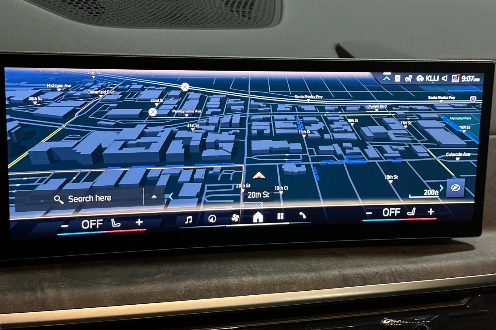 New 2026 Skyscraper Grey Metallic BMW xDrive50e image 18