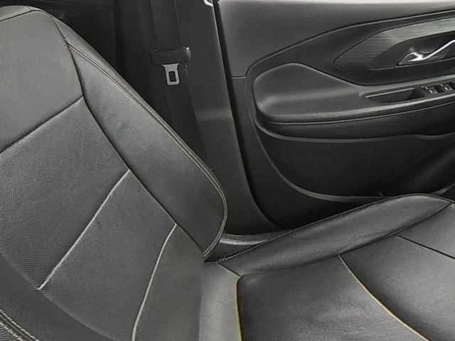 Used 2020 White GMC SLT image 37