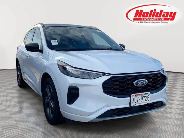 Used 2023 Oxford White Ford ST-Line image 1