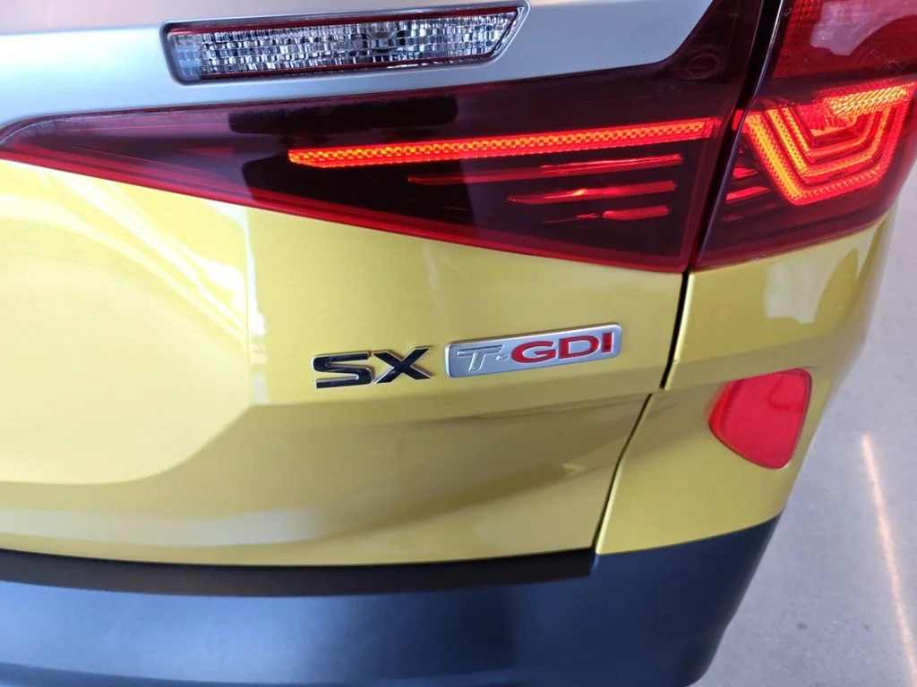 Used 2021 Yellow Kia SX image 28