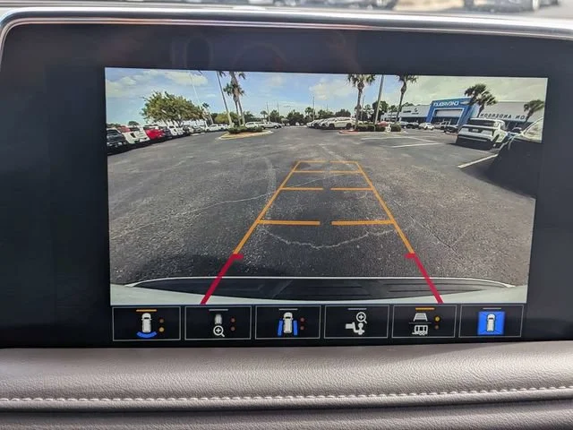 Used 2022 SUMMIT WHITE GMC SLT image 23