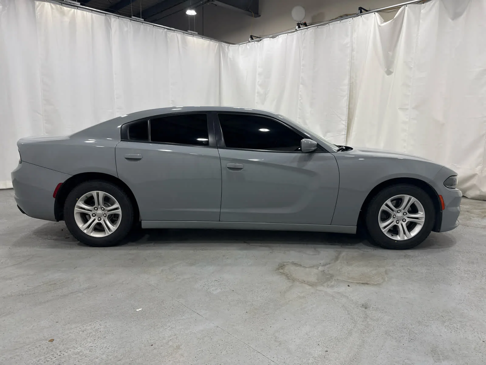 Used 2021 Gray Dodge SXT RWD image 6