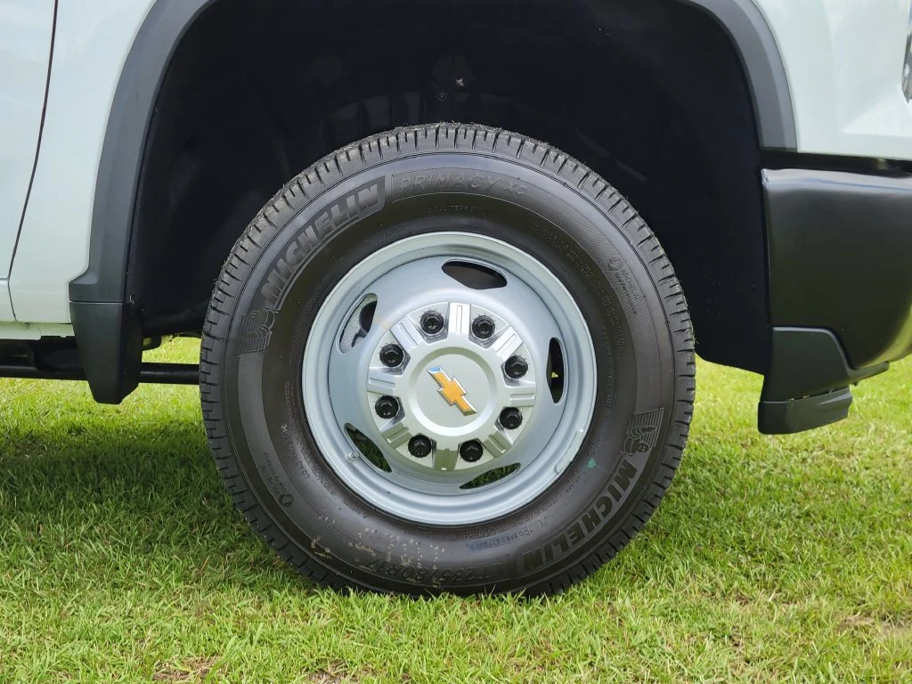 New 2026 Summit White Chevrolet Work Truck image 11