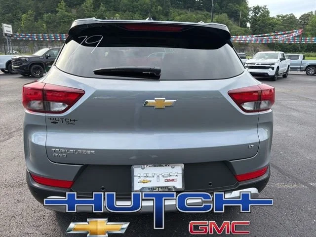 New 2026 Sterling Gray Metallic Chevrolet LT image 5